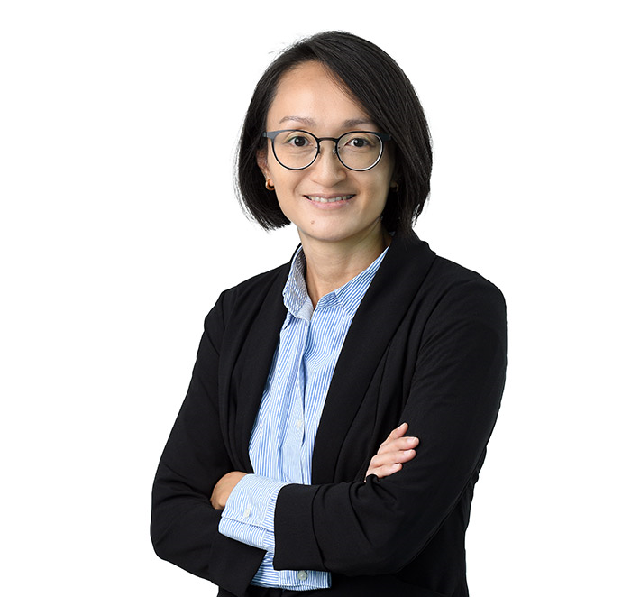 Dr. Eileen Tay Orthopaedic Surgeon